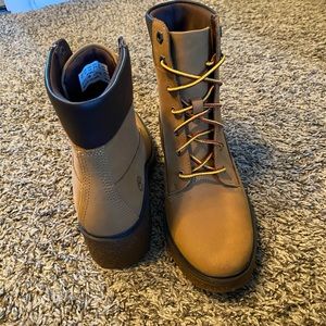 NWOT Timberland Boots